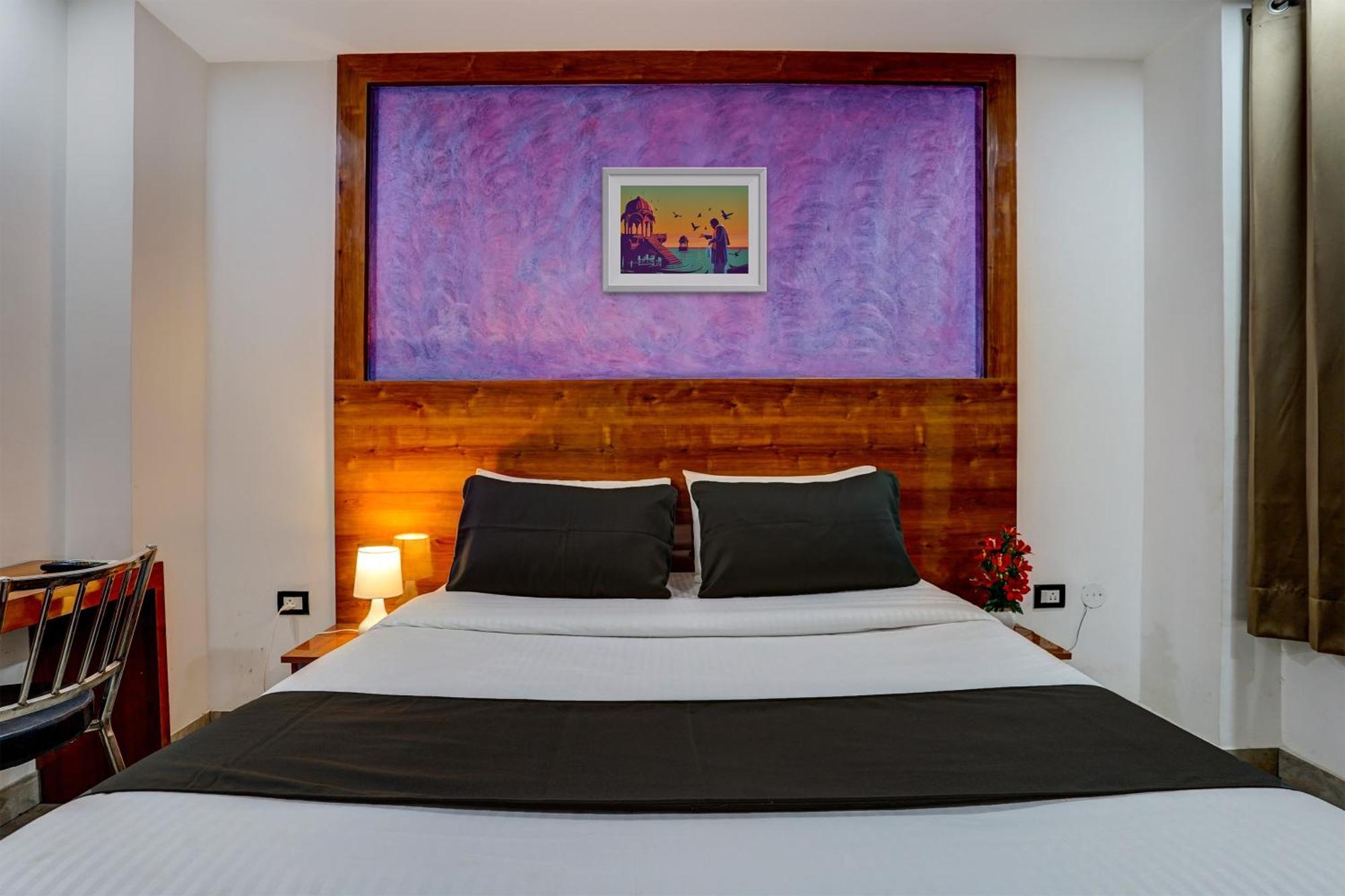 Hotel Hight Krone A Family Hotel Near Igi Airport Delhi Nuova Delhi Esterno foto